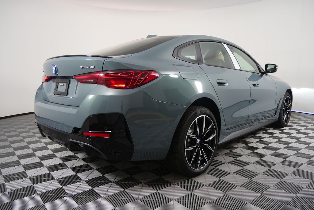 Thumbnail: 2025 BMW i4 - 3