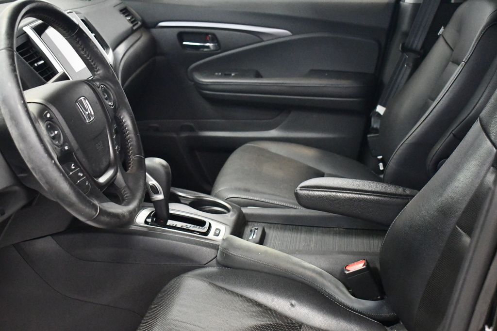 Thumbnail: 2017 Honda Ridgeline - 6