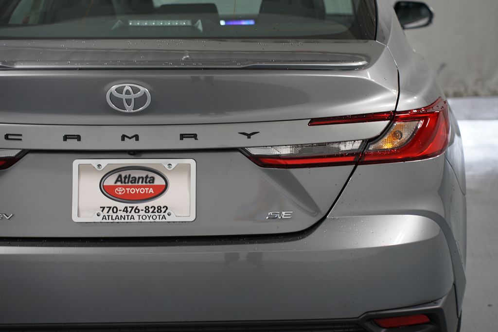 Thumbnail: 2025 Toyota Camry - 10