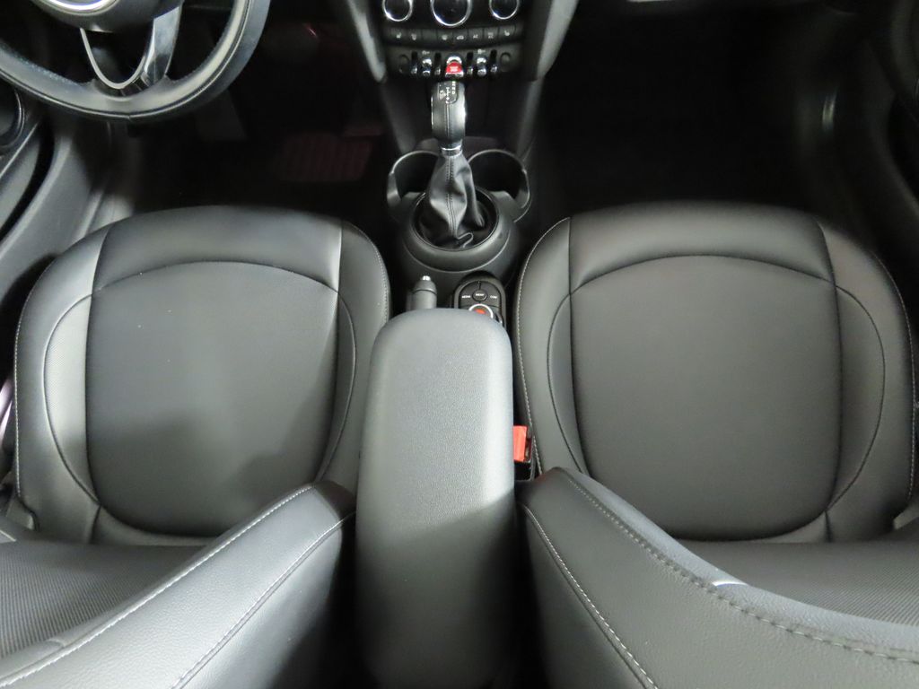 2019 MINI Cooper S 17