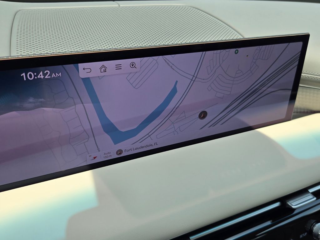 2027 Genesis G80