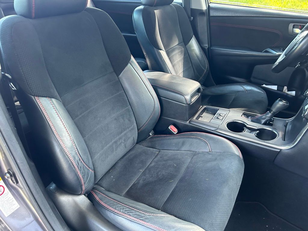 Thumbnail: 2016 Toyota Camry - 15