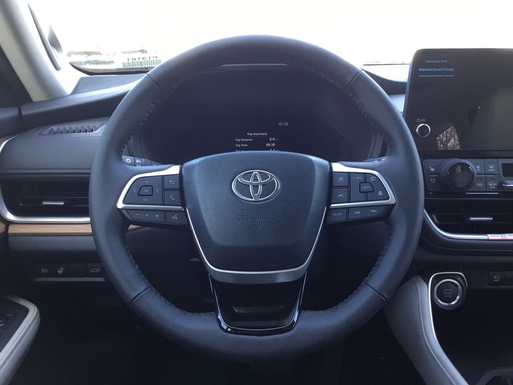 Thumbnail: 2026 Toyota Grand Highlander - 22