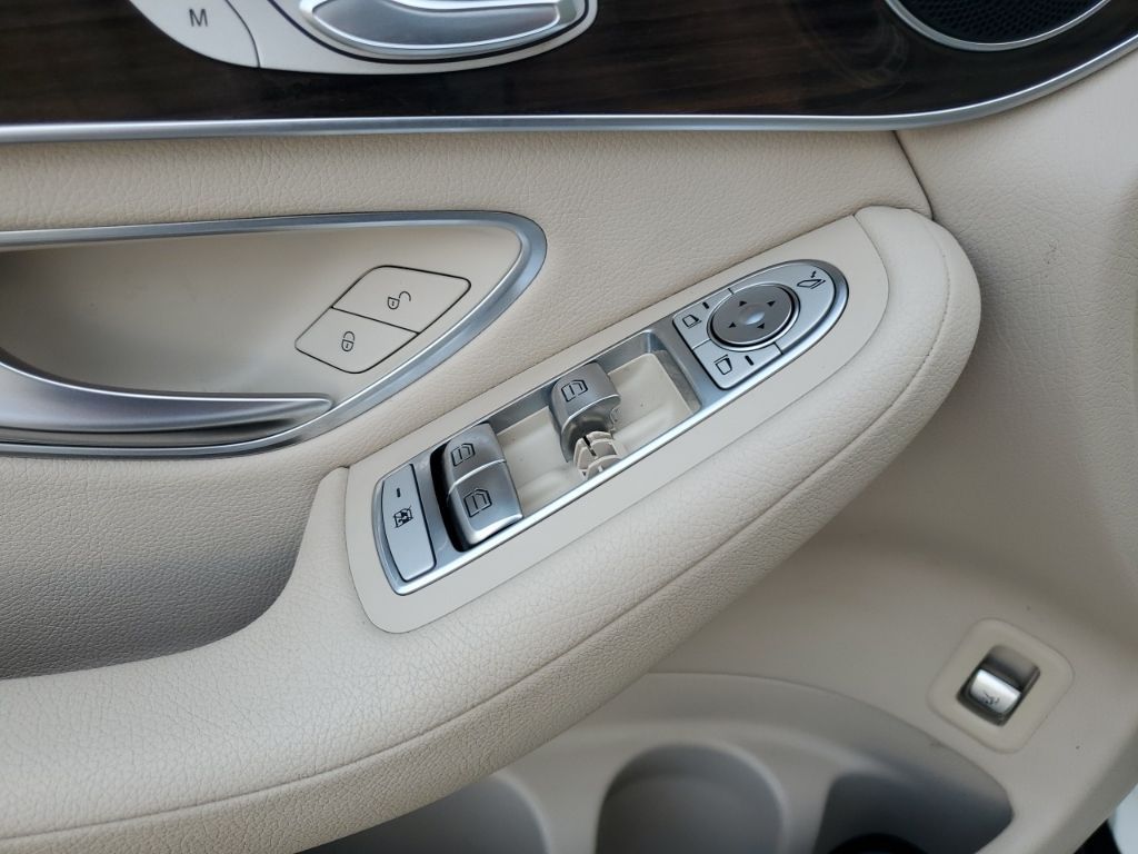 Used Car 2019 Mercedes-benz Glc  Glc 300 For Sale Under $20,000 In Austin, Texas