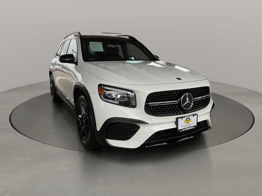 Polar White 2022 Mercedes-Benz GLB 250 4MATIC SUV / Crossover All-Wheel Drive 8-Speed Automatic