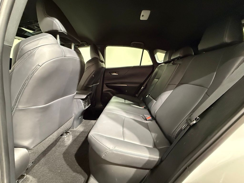 Thumbnail: 2024 Toyota Venza - 18