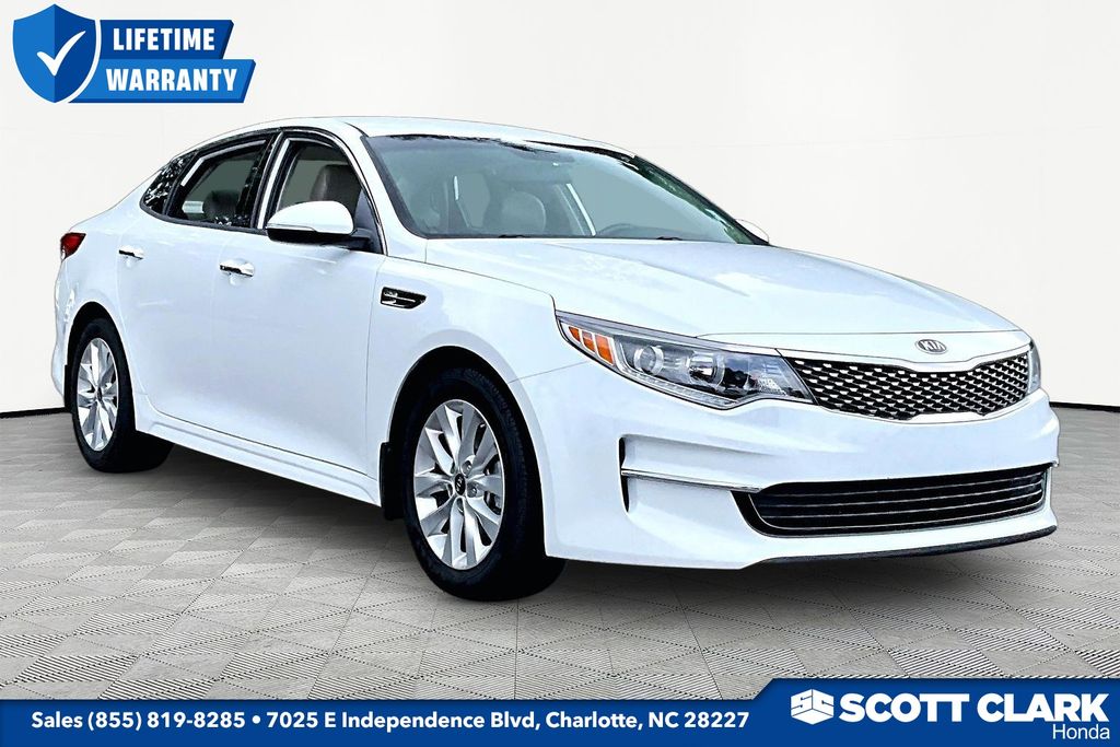 2018 Kia Optima EX AT's photo