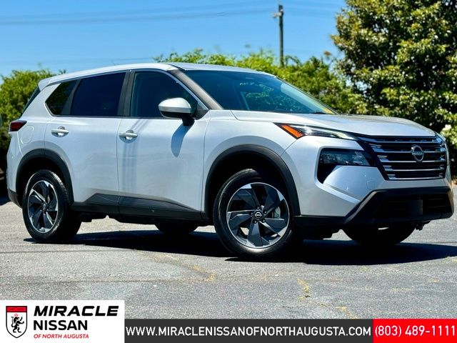 2024 Nissan Rogue SV FWD's photo
