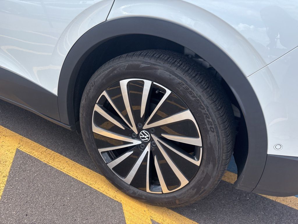 Thumbnail: 2024 Volkswagen ID.4 - 10