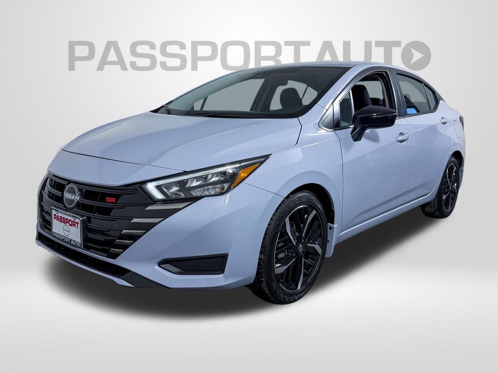 Gray Sky Pearl 2025 Nissan Versa SR FWD Sedan Front-Wheel Drive Continuously Variable Transmission