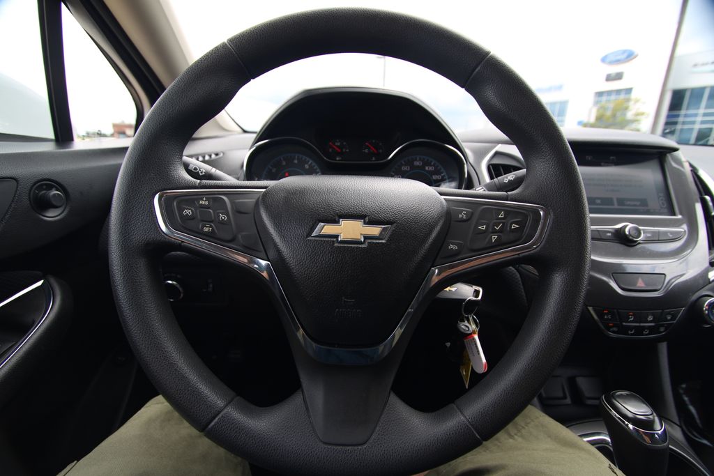 Used 2017 Chevrolet Cruze Sedan