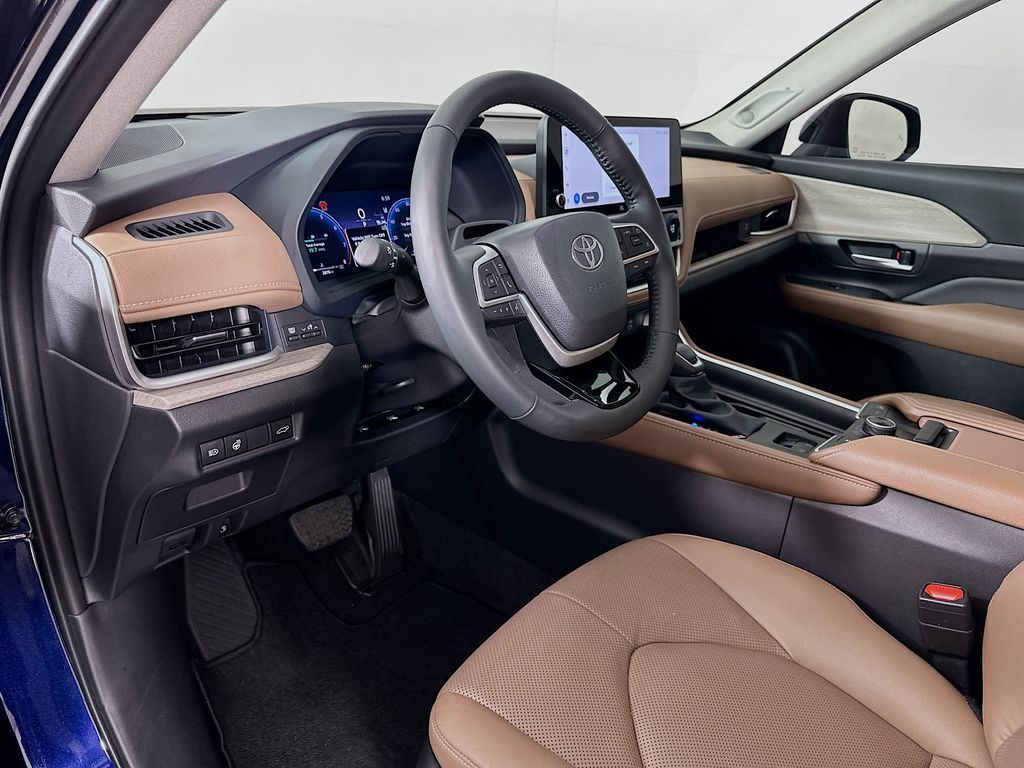 Thumbnail: 2026 Toyota Grand Highlander - 9