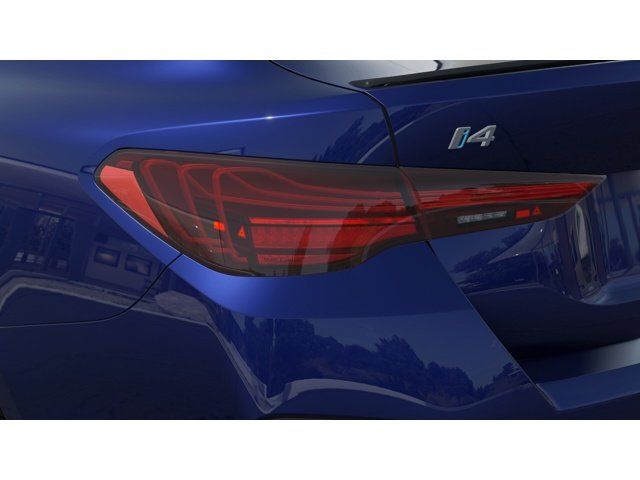 Thumbnail: 2025 BMW i4 - 8