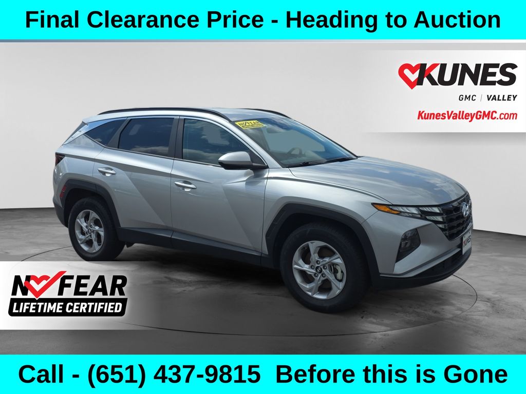 Shimmering Silver 2024 Hyundai Tucson SUV / Crossover All-Wheel Drive 8-Speed Automatic