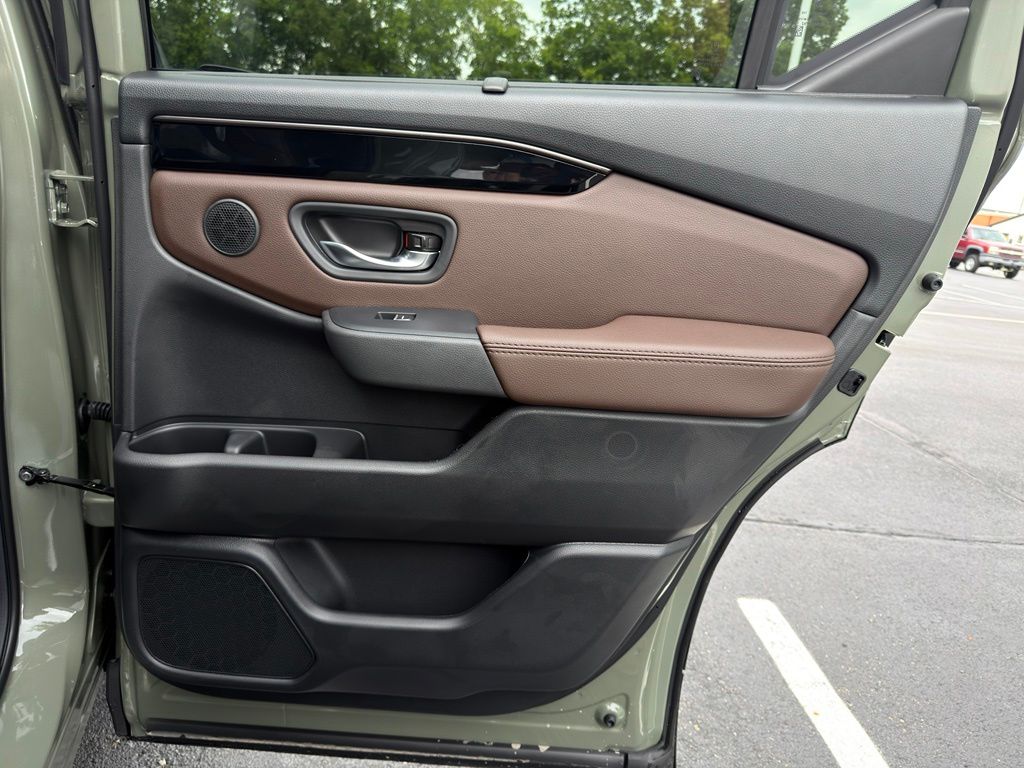 Thumbnail: 2026 Honda Pilot - 25