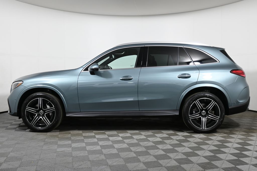 Thumbnail: 2026 Mercedes-Benz GLC - 2