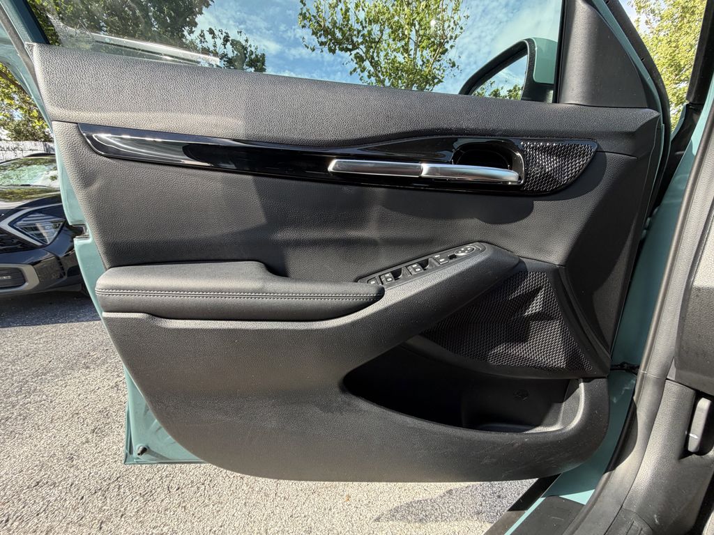 used 2024 Kia Seltos car, priced at $23,692