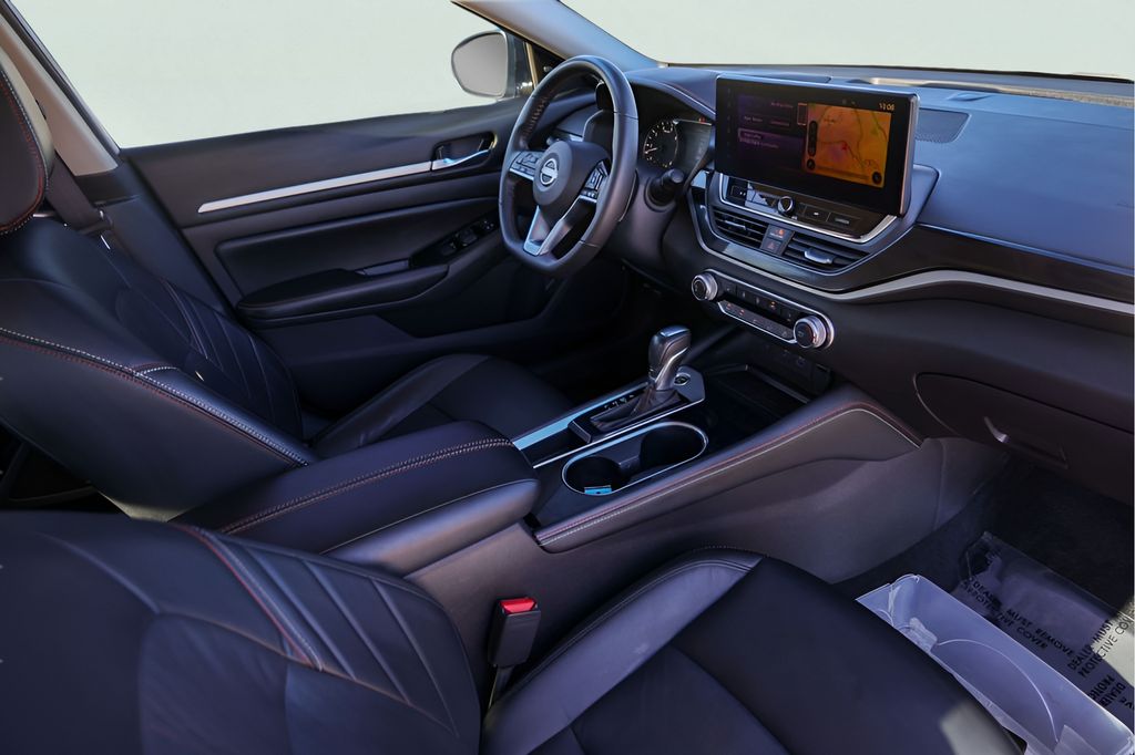 Used Car 2024 Nissan Altima  2.5 Sr For Sale Under $25,000 In Austin, Texas