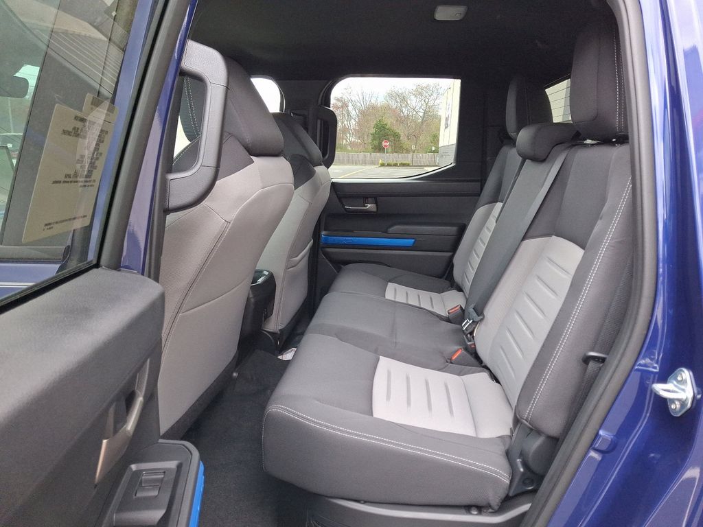 2025 Toyota Tacoma TRD Sport 6
