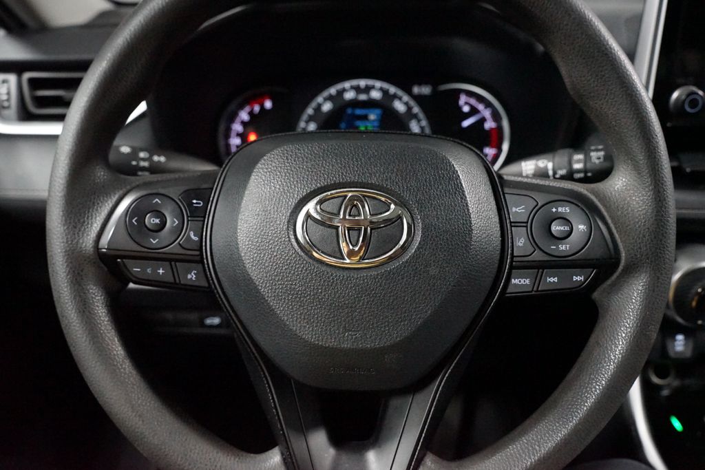 Thumbnail: 2024 Toyota RAV4 - 12