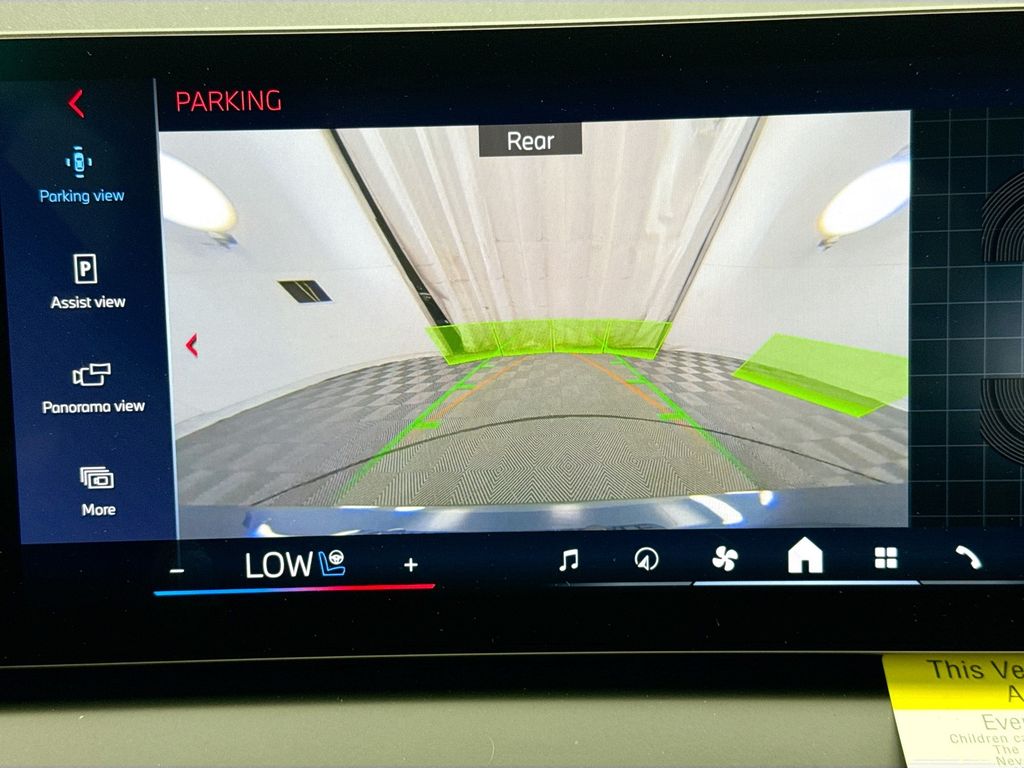 Thumbnail: 2026 BMW X3 - 15