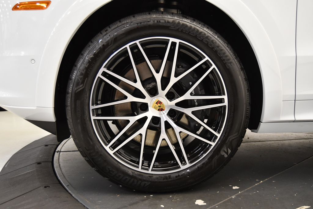 2024 Porsche   19