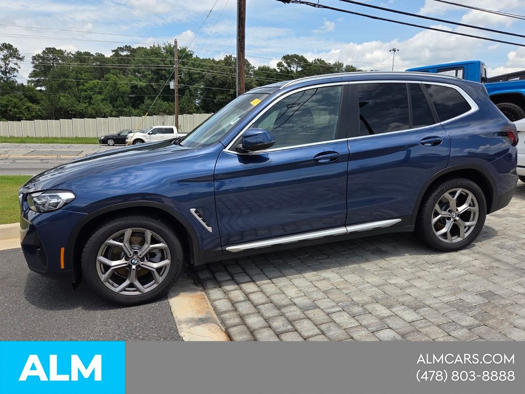 Used 2022 Blue BMW sDrive30i image 3