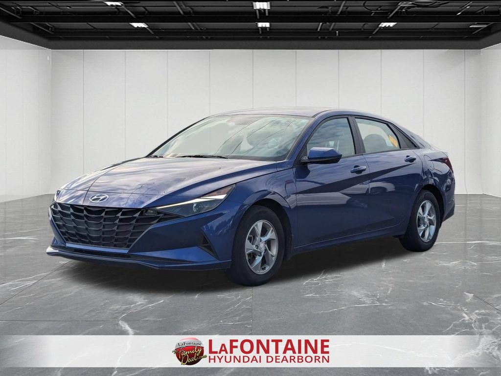 2023 Hyundai Elantra SE