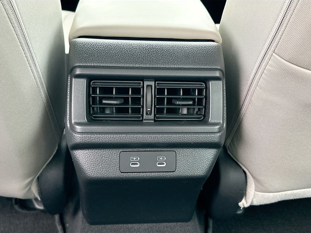 2025 Honda Accord SE 17