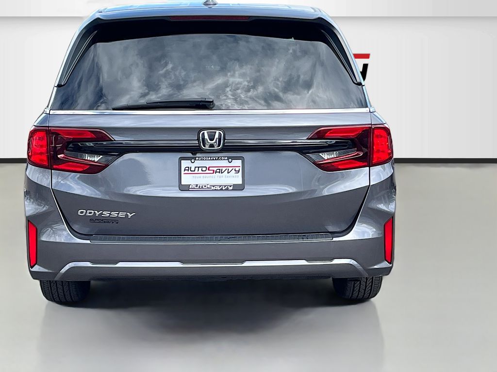 View vehicle photo 6