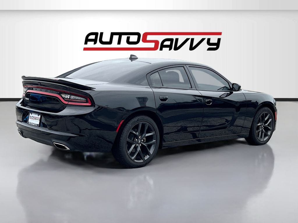 Used 2023 Black Dodge SXT image 7