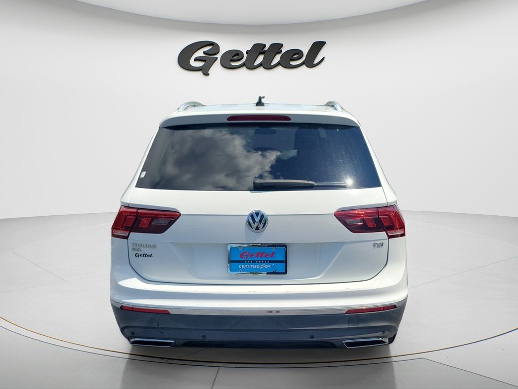 Used 2018 White Volkswagen 2.0T SEL Premium image 6