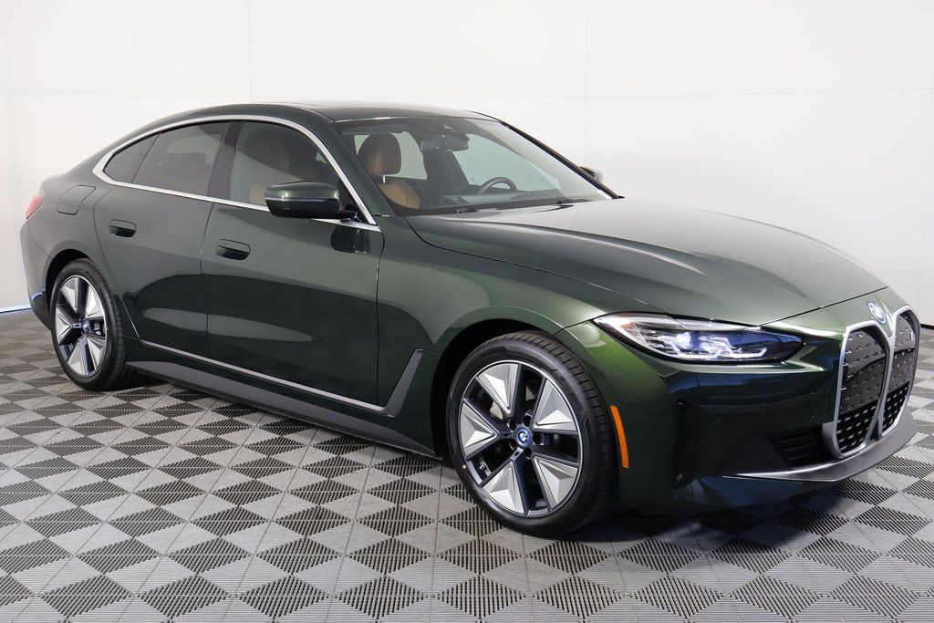 Thumbnail: 2024 BMW i4 - 3