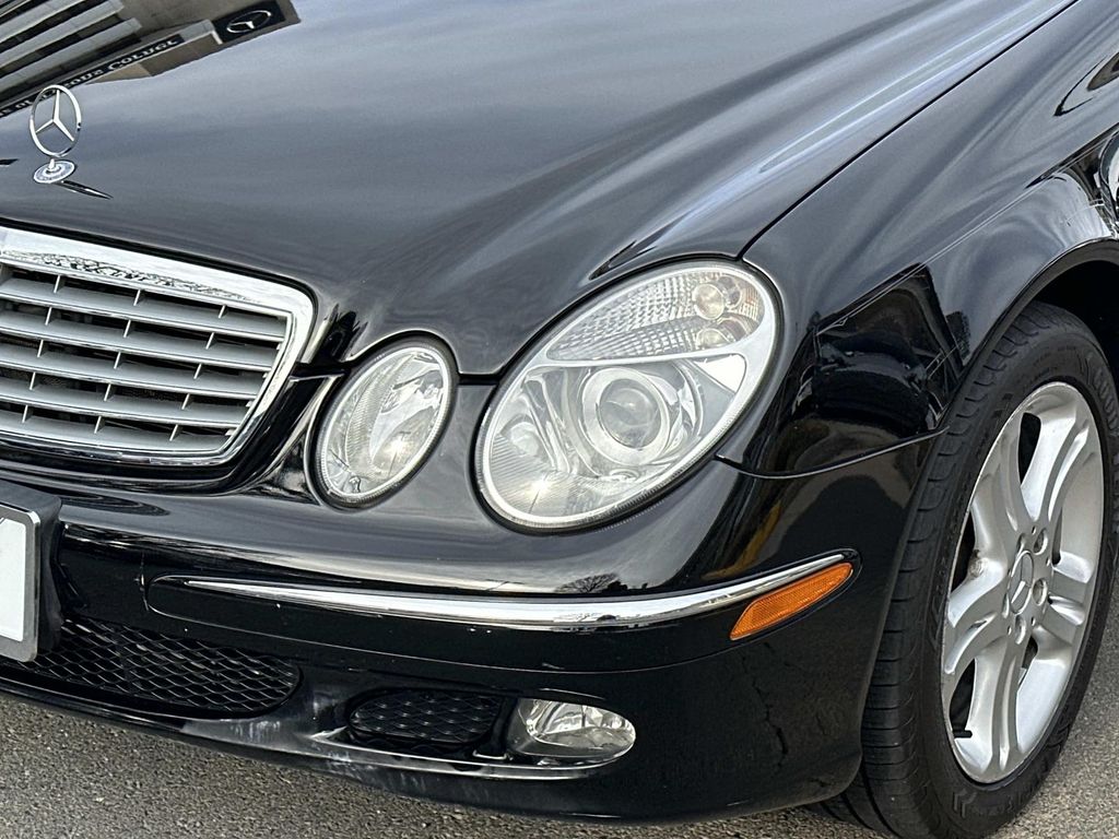 Thumbnail: 2006 Mercedes-Benz E-Class - 3