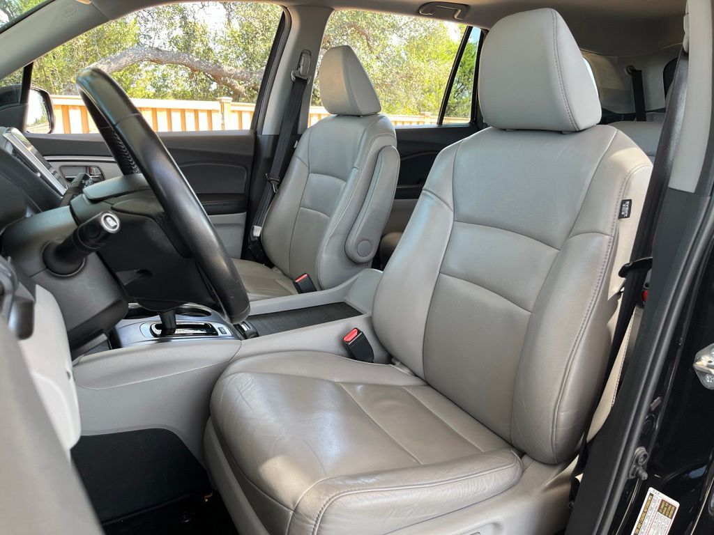 Thumbnail: 2016 Honda Pilot - 24