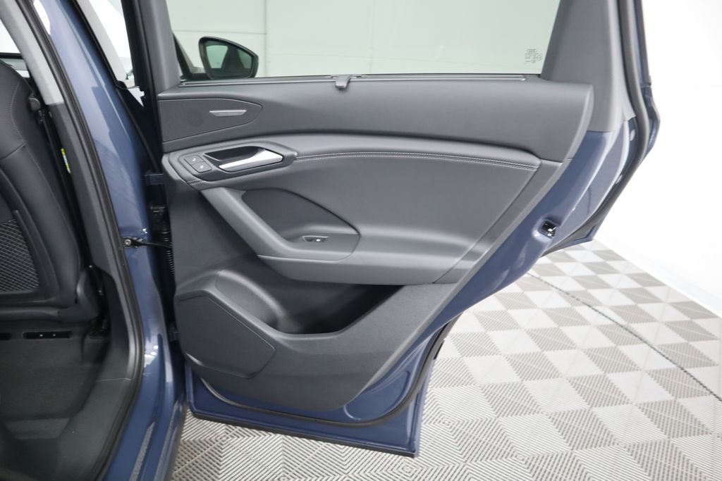 2025 Audi Q6 e-tron Premium 29