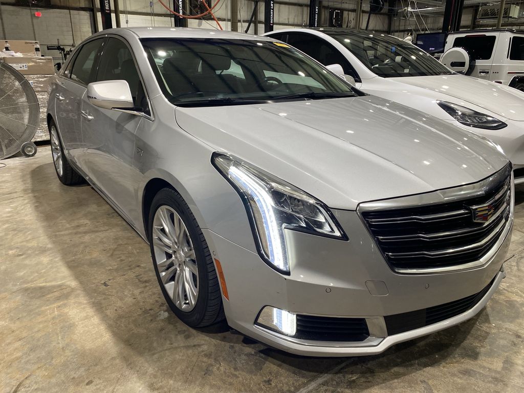 Radiant Silver Metallic 2018 Cadillac XTS Sedan Front-Wheel Drive 6-Speed Automatic