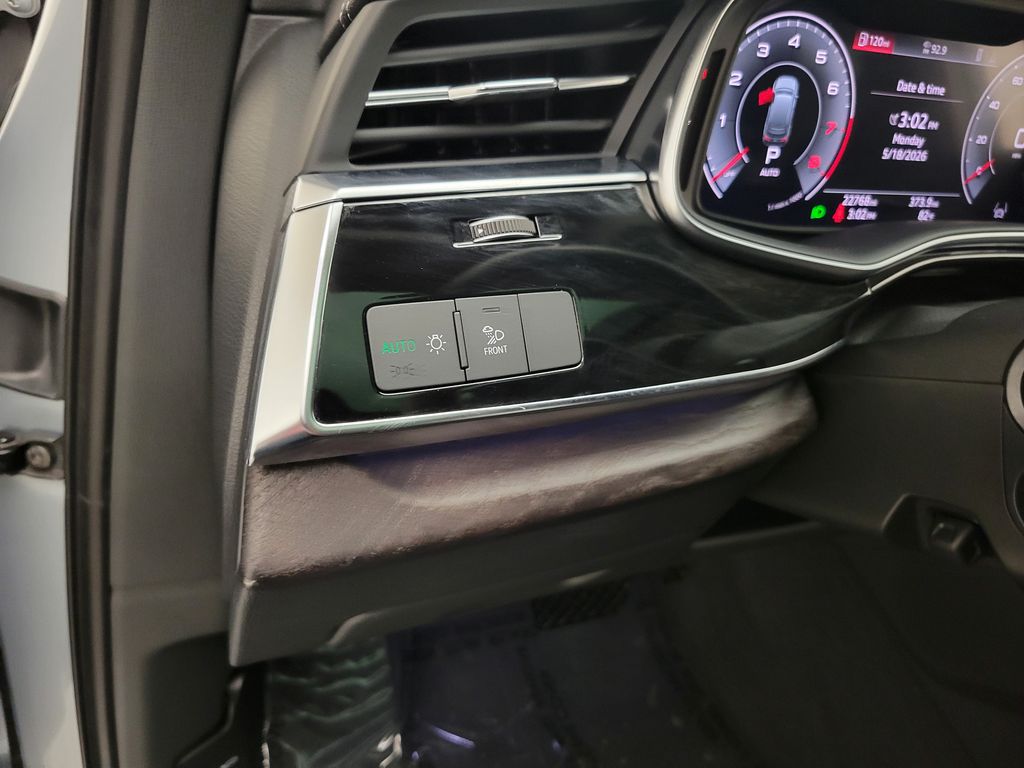 Thumbnail: 2023 Audi Q7 - 31