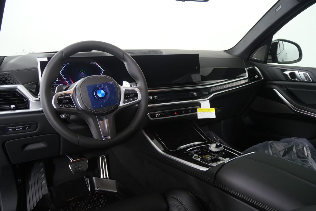 Thumbnail: 2026 BMW X5 - 18