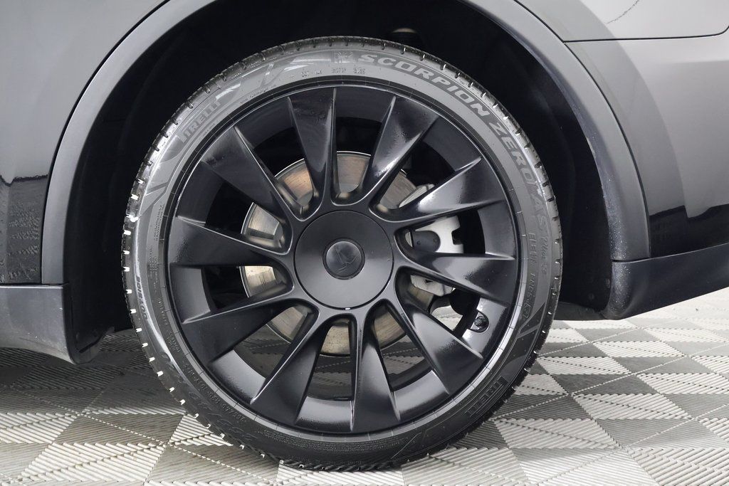 Thumbnail: 2023 Tesla Model Y - 16