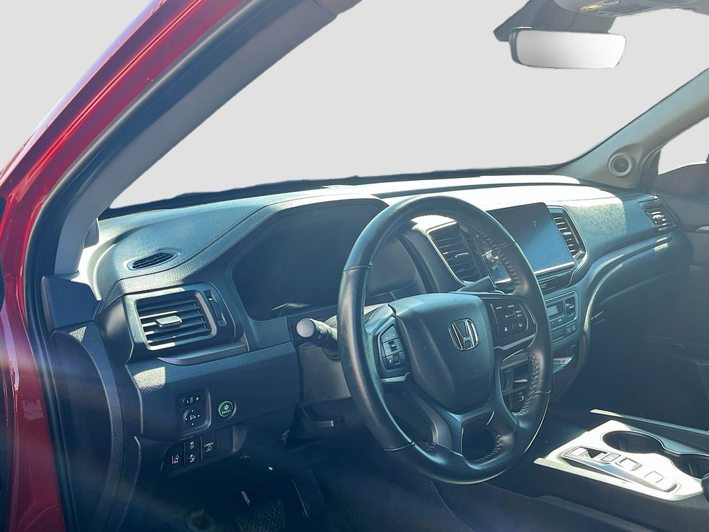 Used 2025 Red Honda RTL image 9