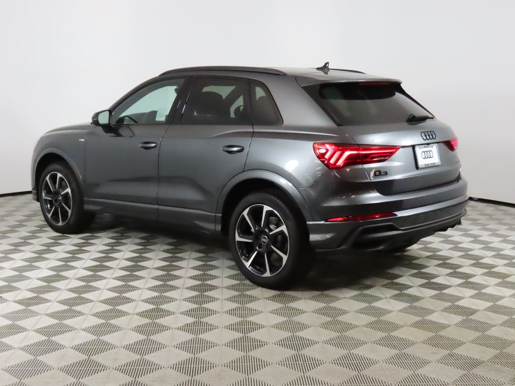 Thumbnail: 2025 Audi Q3 - 3
