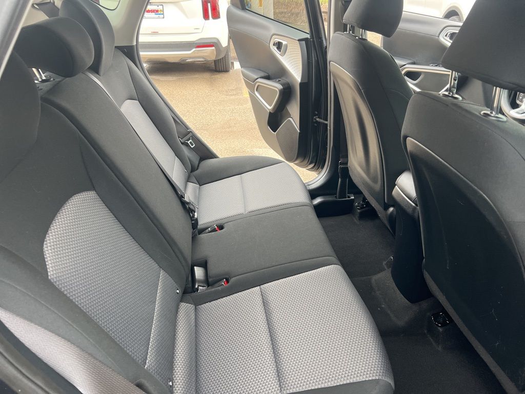 2023 Kia Soul LX photo
