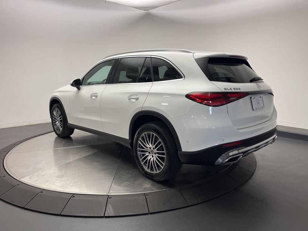 Thumbnail: 2026 Mercedes-Benz GLC - 5
