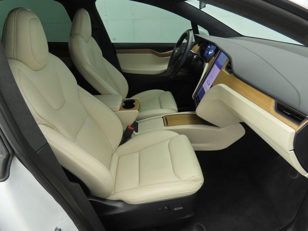 Thumbnail: 2020 Tesla Model X - 20