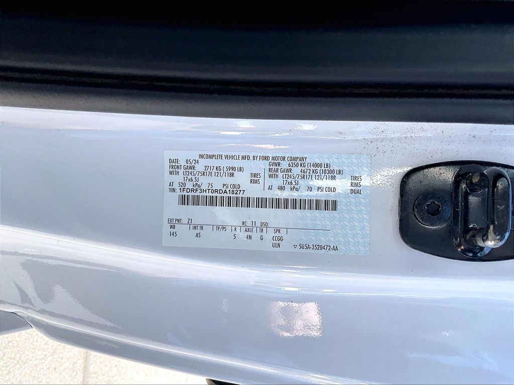 2024 Ford F-350SD — photo 36