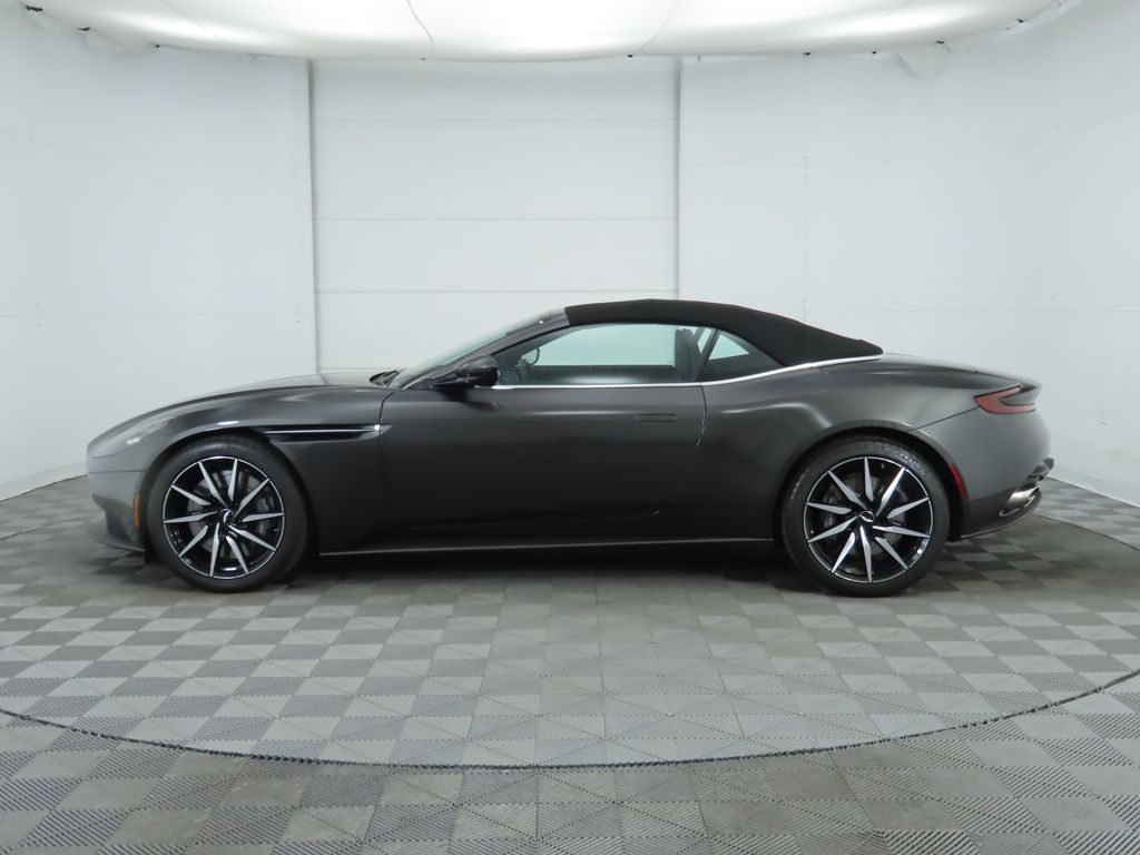 2020 Aston Martin DB11  16