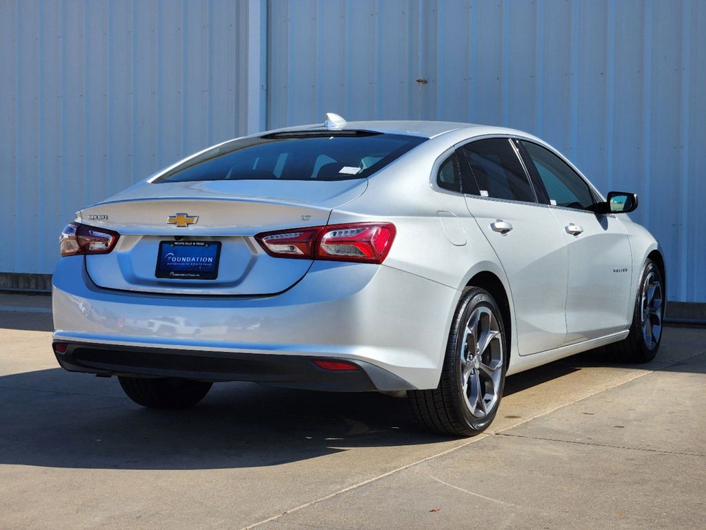 2022 Chevrolet Malibu LT 8