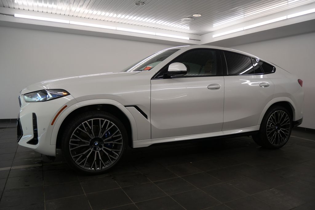 2025 BMW X6 xDrive40i 2