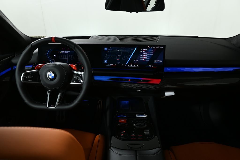 Thumbnail: 2026 BMW M5 - 18